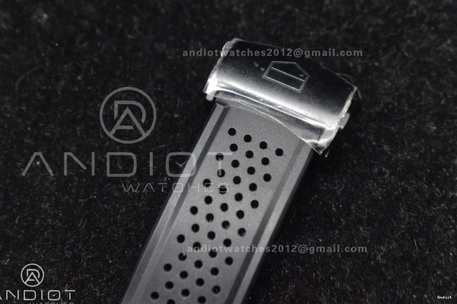 CAR201J Edition Carrera Special Calibre Heuer 01 CLEP TAG Heuer 1206